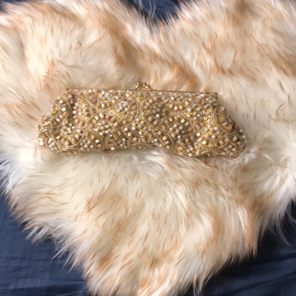 Sequence fashion clutch